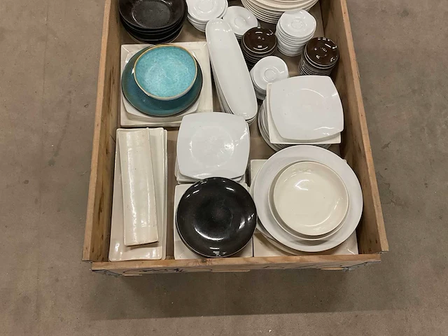 Partij servies - afbeelding 2 van  3