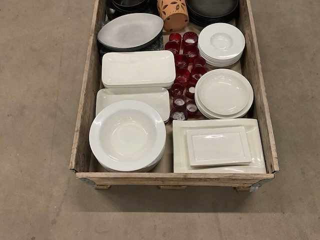 Partij servies - afbeelding 2 van  3