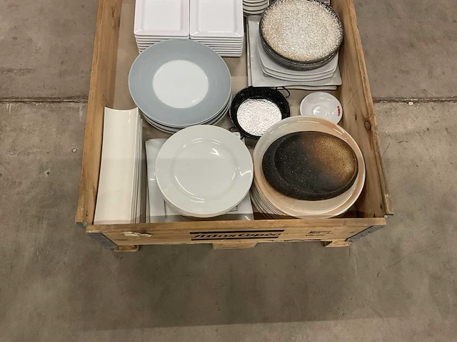 Partij servies - afbeelding 2 van  3