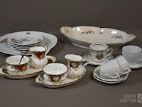 Partij servies - afbeelding 1 van  17