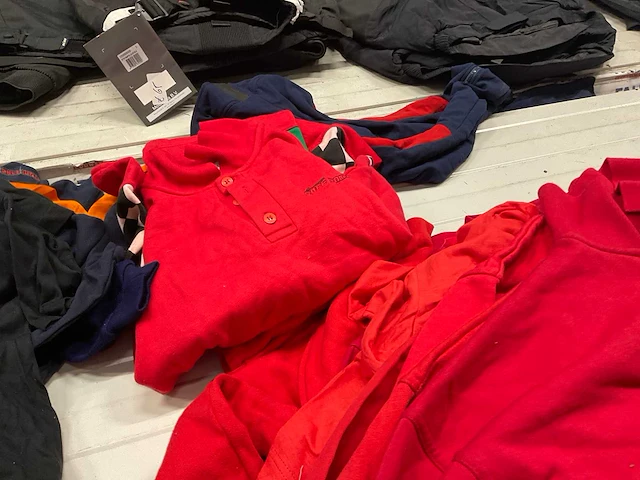 Partij shirts, trui (45x) - afbeelding 5 van  8