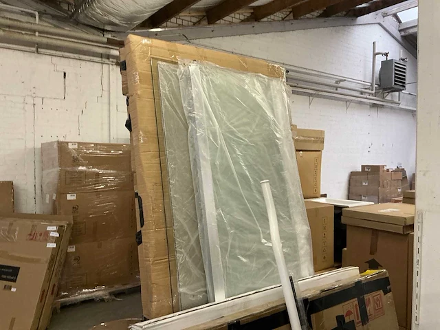 Partij showroom sanitair goederen - afbeelding 2 van  5