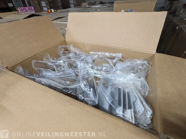 Partij sieraden - afbeelding 10 van  10