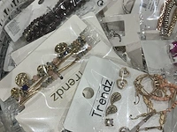 Partij sieraden - afbeelding 7 van  9