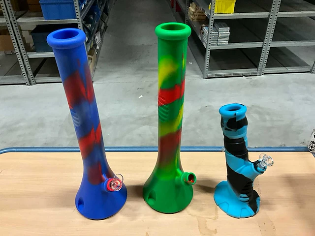 Partij siliconen bongs - afbeelding 3 van  9