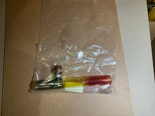 Partij siliconen bongs - afbeelding 8 van  9