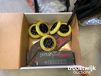 Partij skate onderdelen - afbeelding 2 van  6