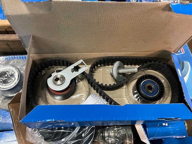 Partij skf kogellagers & machineonderdelen - afbeelding 2 van  10