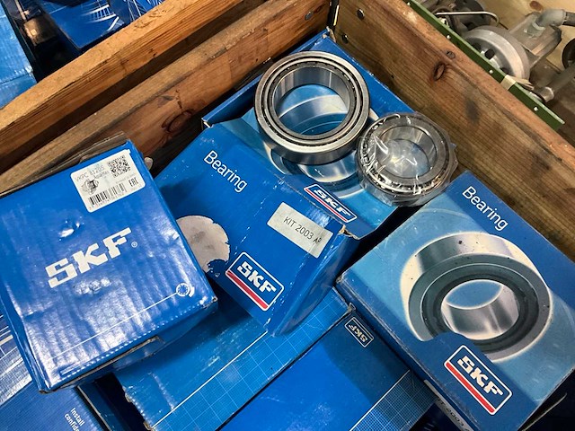 Partij skf kogellagers & machineonderdelen - afbeelding 9 van  10