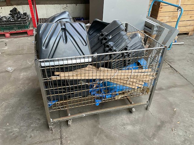 Partij sneeuwscheppen - afbeelding 1 van  6