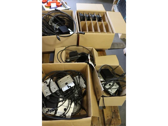 Partij solaredge power optimizers, diverse soorten - afbeelding 1 van  7