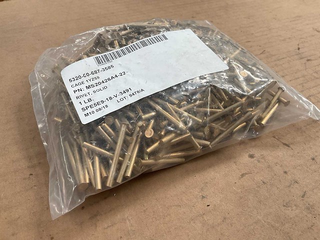 Partij solid rivet - afbeelding 1 van  5