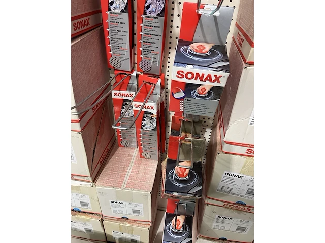 Partij sonax diverse auto onderhouds producten - afbeelding 2 van  6
