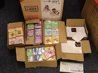 Partij speelgoed bestaande uit o.a. nintendo vr kit, kralen & etuis - afbeelding 1 van  5