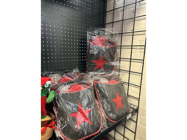 Partij speelgoed en accessoires w.o. furreal, baby clementoni - afbeelding 5 van  6