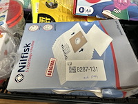 Partij speelgoed en accessoires w.o. trudeau, nilfisk, twister air - afbeelding 6 van  8