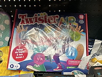 Partij speelgoed en accessoires w.o. trudeau, nilfisk, twister air - afbeelding 8 van  8