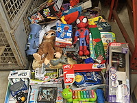 Partij speelgoed w.o. casdon dyson, paw patrol, hot wheels mario bros, clementoni bumba - afbeelding 1 van  9