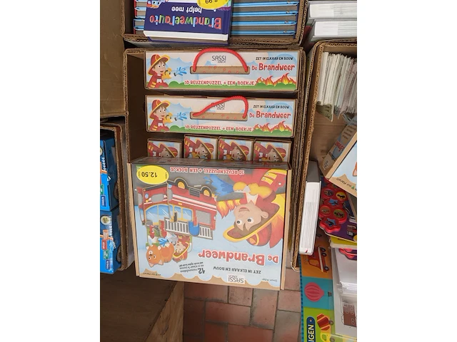 Partij speelgoed - afbeelding 14 van  35