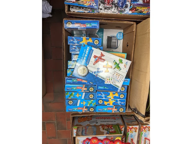 Partij speelgoed - afbeelding 15 van  35