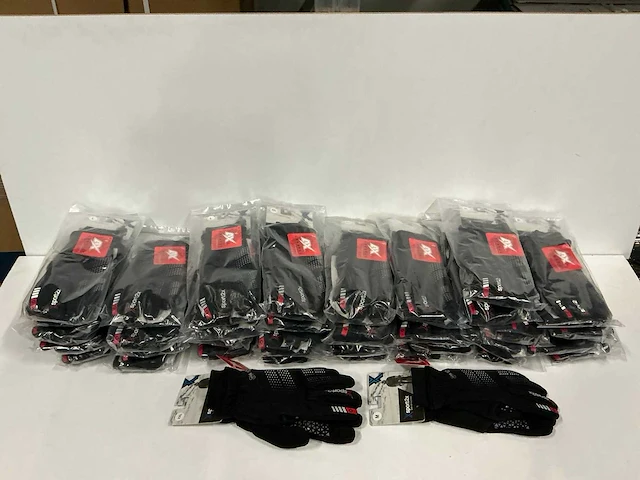 Partij sport2x winter gloves (36x) - afbeelding 1 van  8