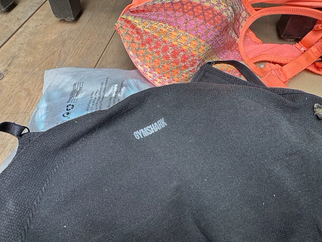 Partij (sport)kleding w.o. gymshark, h&m, puma - afbeelding 5 van  8