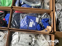 Partij sportkleding - afbeelding 6 van  8