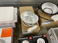 Partij spots en lichtbronnen. (50x) - afbeelding 11 van  27