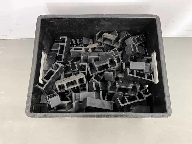 Partij stackchair koppelstukken - afbeelding 3 van  3