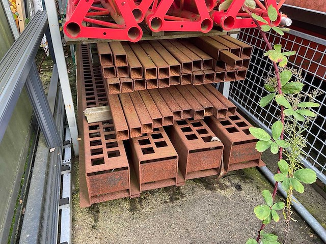 Partij stalen profielen - afbeelding 1 van  6