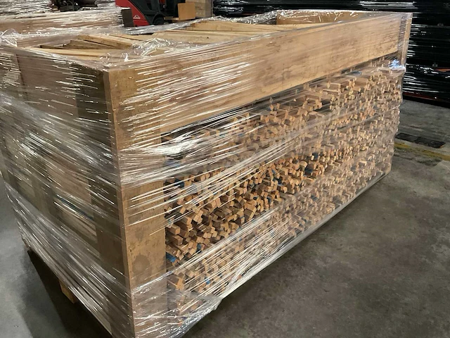 Partij stapellatten ca, 2,5 m³ - afbeelding 3 van  4