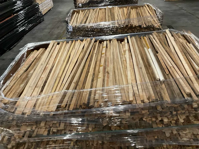 Partij stapellatten ca, 2,5 m³ - afbeelding 4 van  4