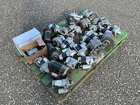 Partij startmotoren en dynamo’s mini tractors - afbeelding 5 van  6