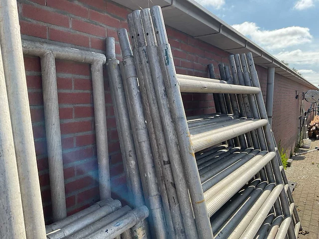 Partij steiger materiaal - afbeelding 3 van  6
