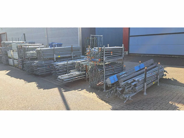 Partij steigermateriaal (combinatie kavel 246-274) - afbeelding 5 van  9