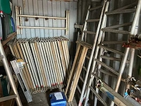 Partij steigermateriaal - afbeelding 1 van  9