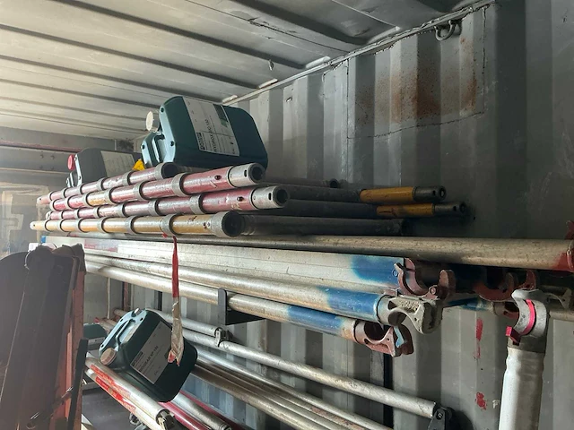 Partij steigermateriaal - afbeelding 8 van  9