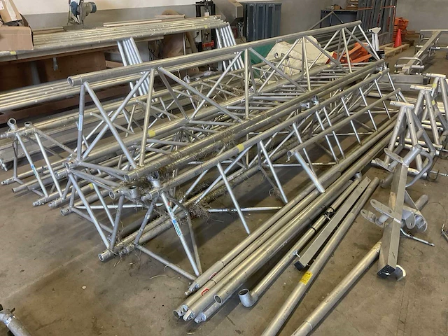 Partij steigermaterialen - afbeelding 3 van  9
