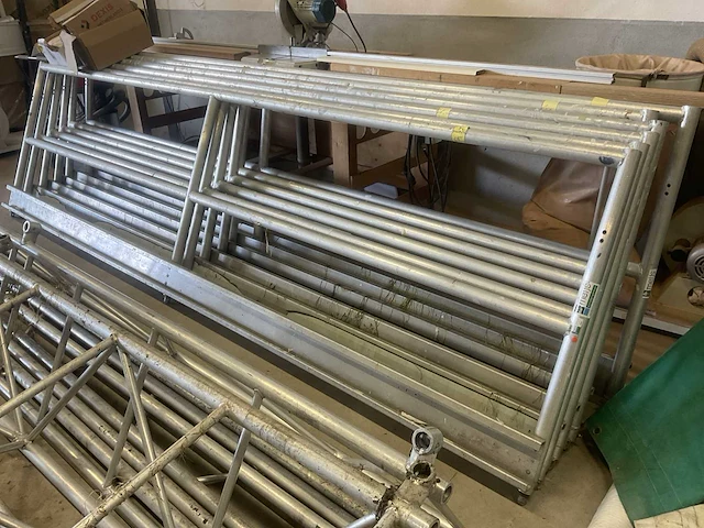 Partij steigermaterialen - afbeelding 8 van  9