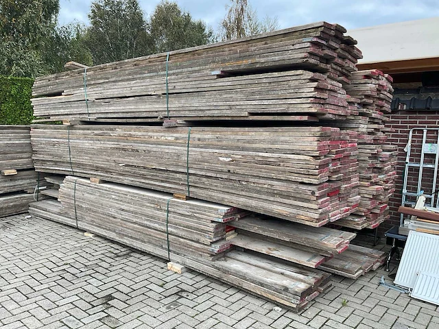 Partij steigerplanken (ca.440 stuks) - afbeelding 1 van  7
