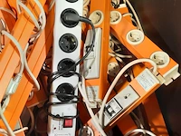 Partij stekkerblokken en labonderdelen - afbeelding 4 van  5