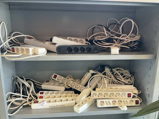 Partij stekkerdozen (55x) - afbeelding 2 van  3