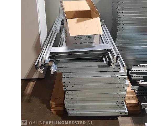 Partij stelling materiaal - afbeelding 8 van  15