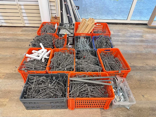 Partij stellingmateriaal - afbeelding 1 van  7