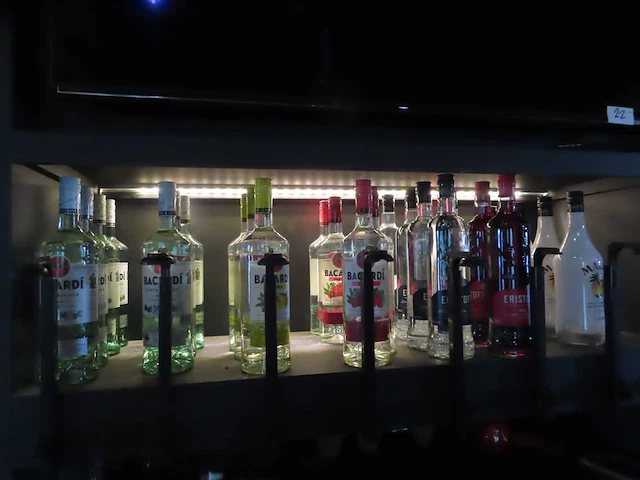 Partij sterke drank, circa 95 flessen - afbeelding 2 van  4