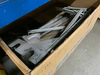 Partij steunpoten, spatborden en brackets - afbeelding 5 van  27
