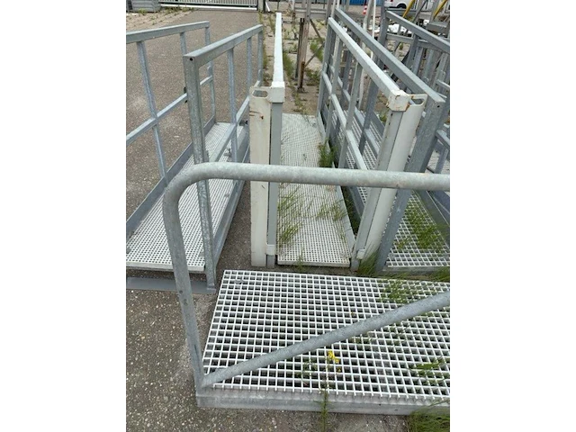 Partij steunpuntmateriaal - afbeelding 3 van  14