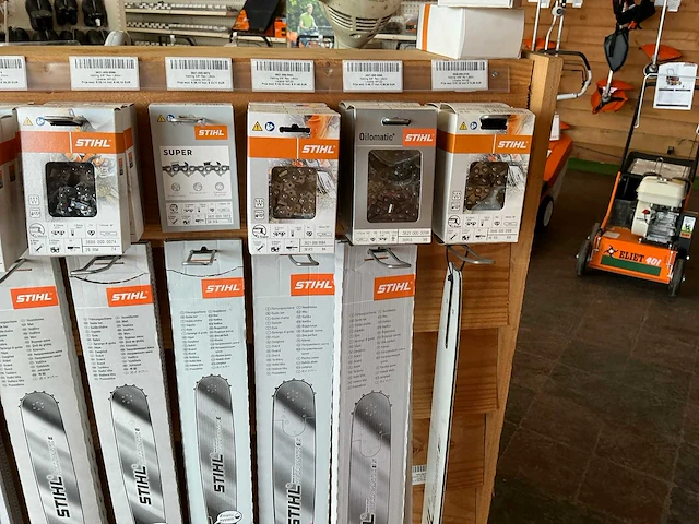 Partij stihl kettingzaag onderdelen - afbeelding 9 van  12