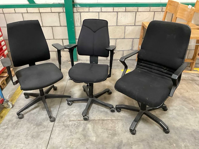 Partij stoelen, 11 stuks - afbeelding 1 van  2