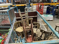 Partij stoelen en zetels - afbeelding 6 van  6